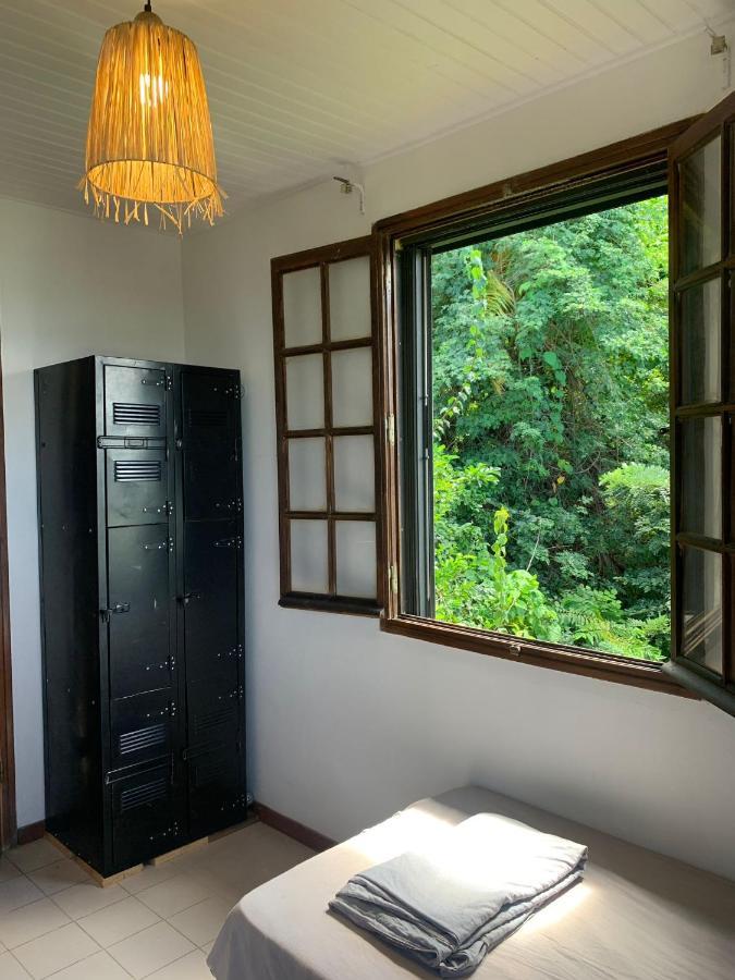 Top Hill Hostel- Martinique- Auberge Dortoir La Trinite Luaran gambar